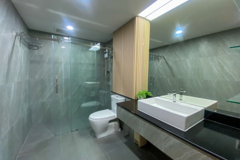 Condo à Watthana, Bangkok, Thaïlande, 2 chambres  № 135450 - photo 6