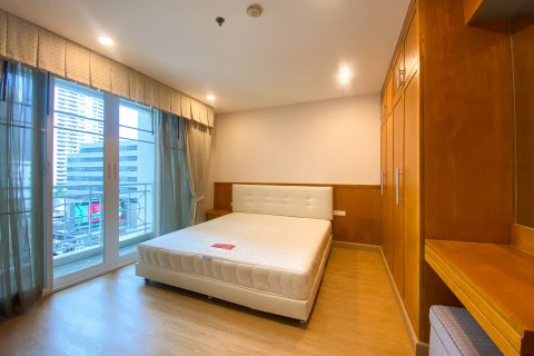 Condo à Watthana, Bangkok, Thaïlande, 2 chambres  № 135450 - photo 4