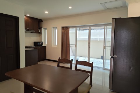 Таунхаус в Паттайе, Таиланд с 3 спальнями  № 135446 - фото 11