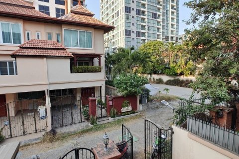 Таунхаус в Паттайе, Таиланд с 3 спальнями  № 135446 - фото 14