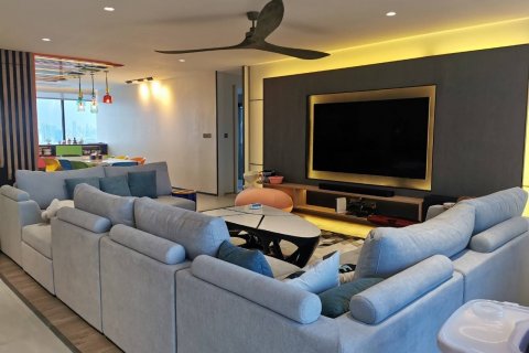 Кондоминиум с 4 спальнями в Сатхоне, Бангкок, Таиланд № 133619 - фото 2