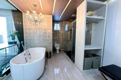 Кондоминиум с 3 спальнями в Клонг Тоэй, Бангкок, Таиланд № 133622 - фото 7