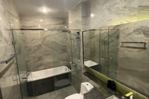 Condo in Watthana, Bangkok, Thailand, 2 bedrooms  № 133625 - photo 19
