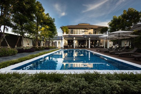 Villa in Chiang Mai, Thailand 5 bedrooms № 159986 - photo 2