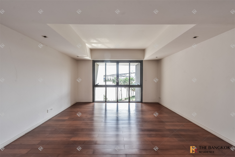 Condo à Bangkok, Thaïlande, 3 chambres № 186287 - photo 1