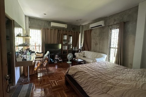 Land in Udon Thani, Thailand 6400 sq.m. № 164201 - photo 7