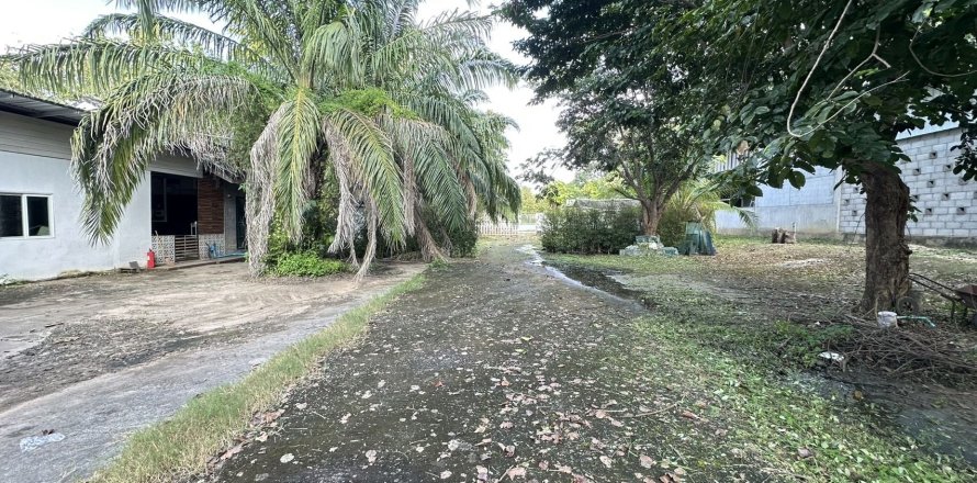 Land in Udon Thani, Thailand 6400 sq.m. № 164201