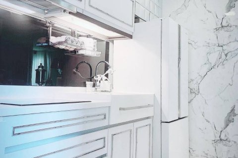 Condo in Phra Khanong, Bangkok, Thailand, 2 bedrooms  № 164207 - photo 3