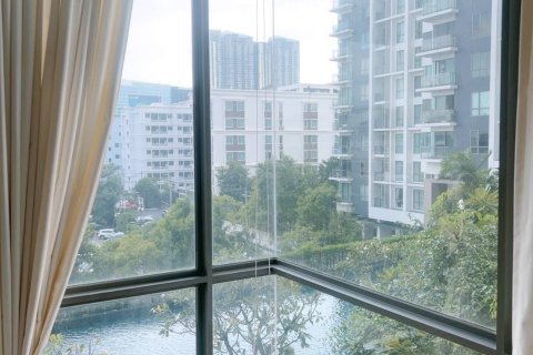 Condo in Phra Khanong, Bangkok, Thailand, 2 bedrooms  № 164207 - photo 14