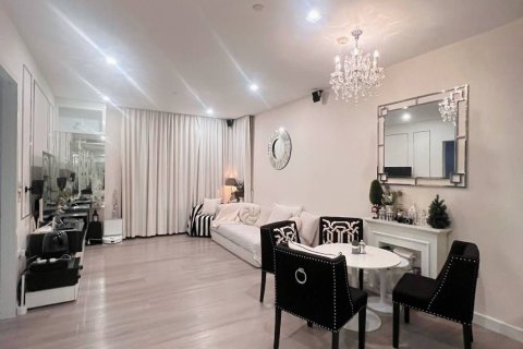 Condo in Phra Khanong, Bangkok, Thailand, 2 bedrooms  № 164207 - photo 5