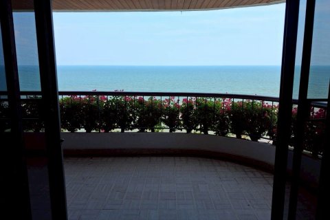 Condo à Hua Hin, Thaïlande, 3 chambres № 164204 - photo 2