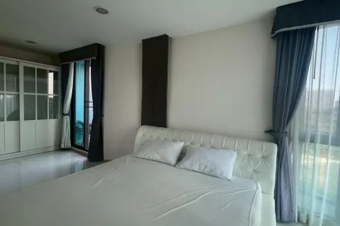 Studio dans le Condo à Pattaya, Thaïlande  № 164205 - photo 7
