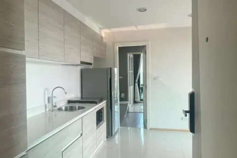 Studio dans le Condo à Pattaya, Thaïlande  № 164205 - photo 5