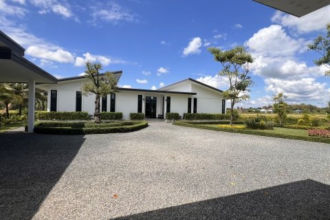 Дом в Чиангмае, Таиланд с 5 спальнями  № 158593 - фото 4