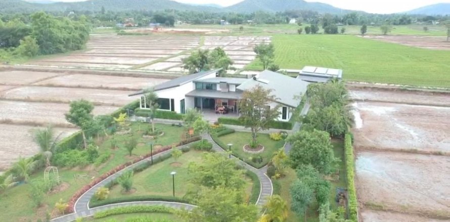 Дом в Чиангмае, Таиланд с 5 спальнями  № 158593