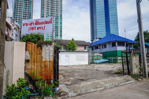 Land in Watthana, Bangkok, Thailand 764 sq.m. № 158590 - photo 2