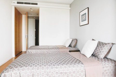 Condo in Bangkok, Thailand, 3 bedrooms  № 180791 - photo 15