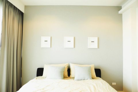 Condo in Bangkok, Thailand, 3 bedrooms  № 180791 - photo 13