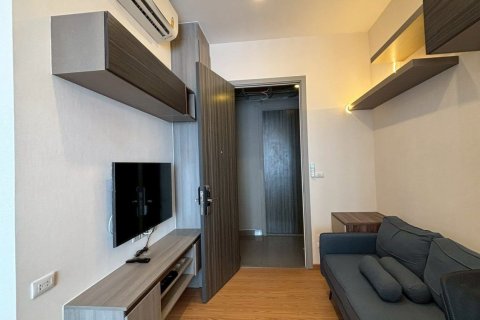 Studio dans le Condo à Watthana, Bangkok, Thaïlande  № 171089 - photo 7