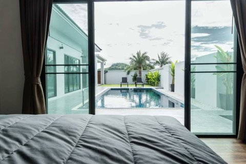 Villa in Hua Hin, Thailand 3 bedrooms № 171093 - photo 4
