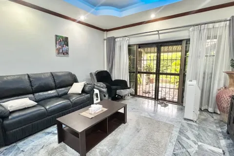 Casa de 3 dormitorios en Pattaya, Tailandia № 211391 - foto 20