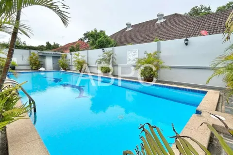 Casa de 3 dormitorios en Pattaya, Tailandia № 211391 - foto 4