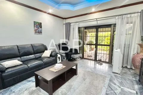 Casa de 3 dormitorios en Pattaya, Tailandia № 211391 - foto 6