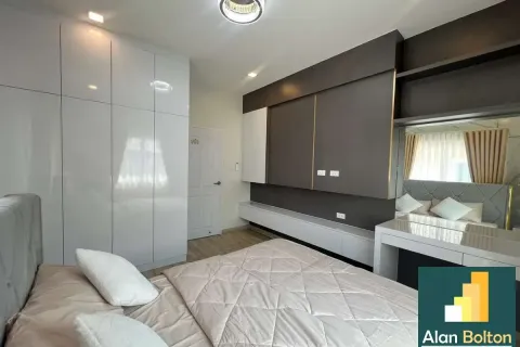 Casa de 3 dormitorios en Pattaya, Tailandia № 211392 - foto 17