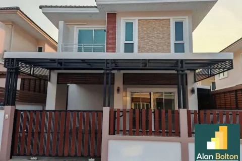 Casa de 3 dormitorios en Pattaya, Tailandia № 211392 - foto 2