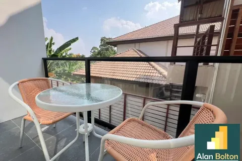 Casa de 4 dormitorios en Pattaya, Tailandia № 211389 - foto 18