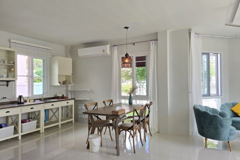 House in Phuket, Thailand 3 bedrooms № 160611 - photo 5