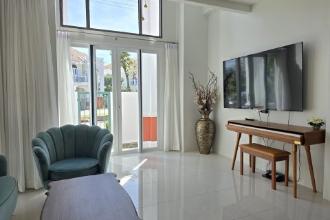 House in Phuket, Thailand 3 bedrooms № 160611 - photo 4