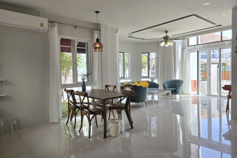 House in Phuket, Thailand 3 bedrooms № 160611 - photo 9