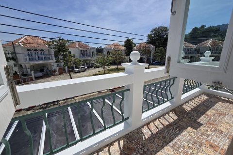 House in Phuket, Thailand 3 bedrooms № 160611 - photo 18