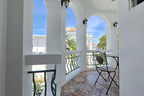 House in Phuket, Thailand 3 bedrooms № 160611 - photo 23