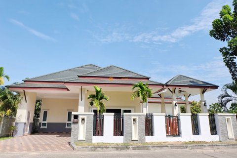 Studio in Pattaya, Thailand № 178926