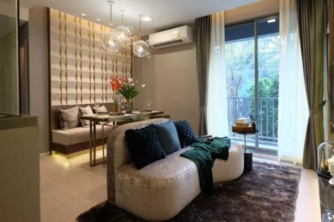 Condo à Watthana, Bangkok, Thaïlande, 2 chambres  № 140400 - photo 2