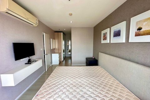 Кондоминиум с 2 спальнями в Клонг Тоэй, Бангкок, Таиланд № 140406 - фото 11