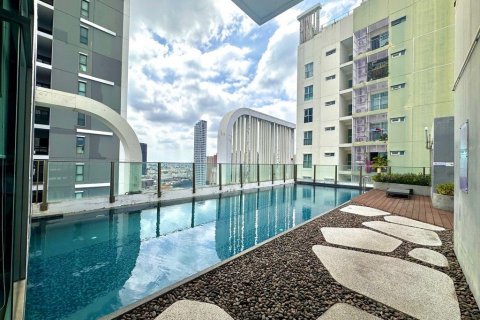 Кондоминиум с 2 спальнями в Клонг Тоэй, Бангкок, Таиланд № 140406 - фото 17