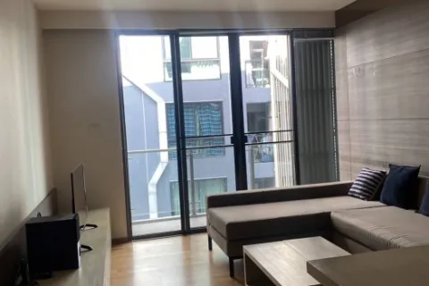Condo in Khlong Toei, Bangkok, Thailand, 2 bedrooms  № 215335