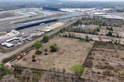 Terrain à Buriram, Thaïlande 16000 m2 № 169158