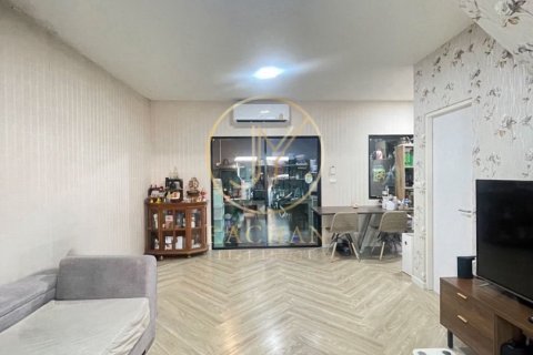 Townhouse in Bang Kruai, Thailand 3 bedrooms № 169162 - photo 8