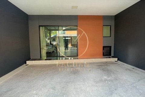 Townhouse in Bang Kruai, Thailand 3 bedrooms № 169162 - photo 4