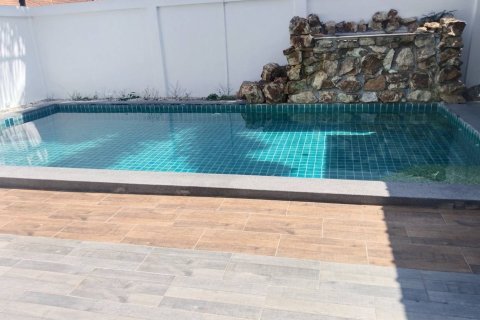 Villa in Pattaya, Thailand 4 bedrooms № 169160 - photo 4