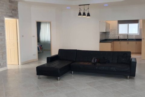 Villa in Pattaya, Thailand 4 bedrooms № 169160 - photo 13