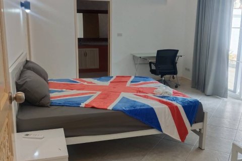 Villa in Pattaya, Thailand 4 bedrooms № 169160 - photo 5