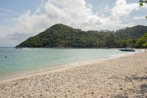 Villa in Surat Thani, Thailand 2 bedrooms № 169157 - photo 15