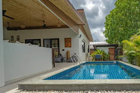 Villa in Surat Thani, Thailand 2 bedrooms № 169157