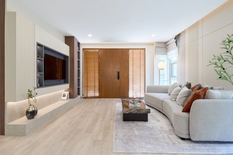 Вилла в Чиангмае, Таиланд с 4 спальнями № 169133 - фото 8