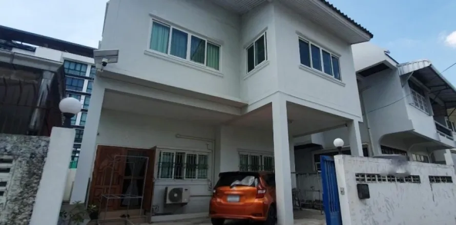 Haus in Watthana, Bangkok, Thailand 4 Schlafzimmer № 215297
